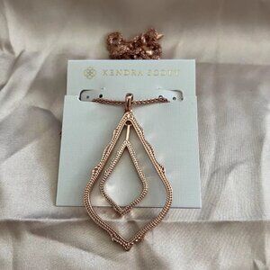 Kendra Scott necklace